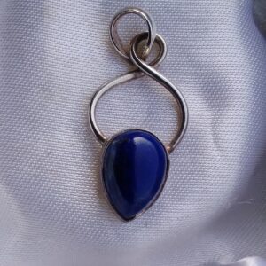 Pre loved Sterling Silver & Lapis Lazuli pendant