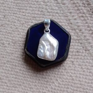 Baroque pearl pendant set in sterling silver