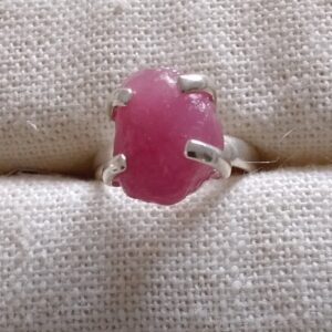 Rough cut ruby ring
