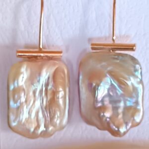Baroque pearl earrings