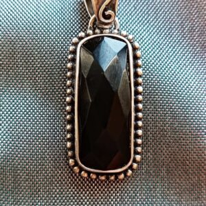 Pre-loved onyx & sterling silver pendant
