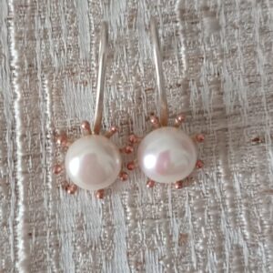 Freshwater pearl earrings with 925 Sterling silver hooks