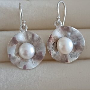 Freshwater pearl & Sterling silver earrings